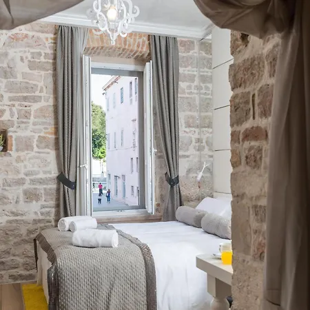 자라 팰리스 - 디자인 룸 4* 자다르