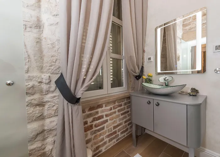 Palace - Design 4* Zadar