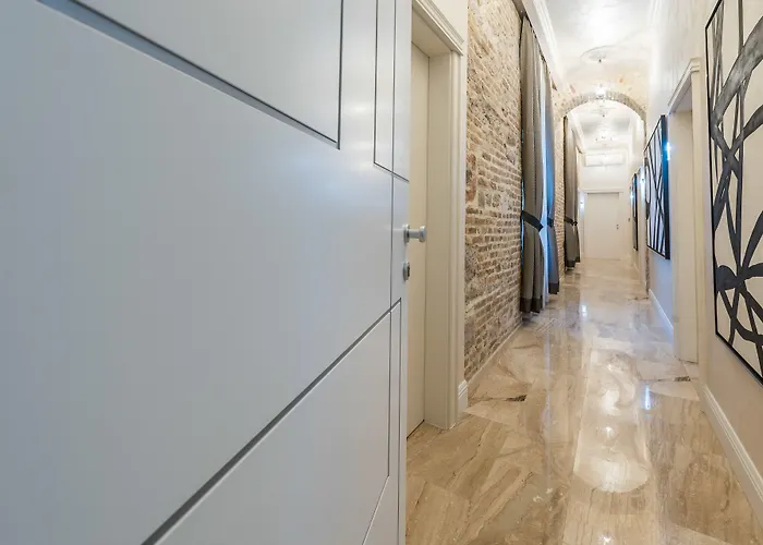 Palace - Design Guest house 4*