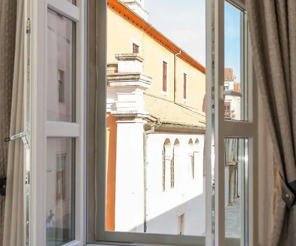 Гостьовий будинок Palace - Design